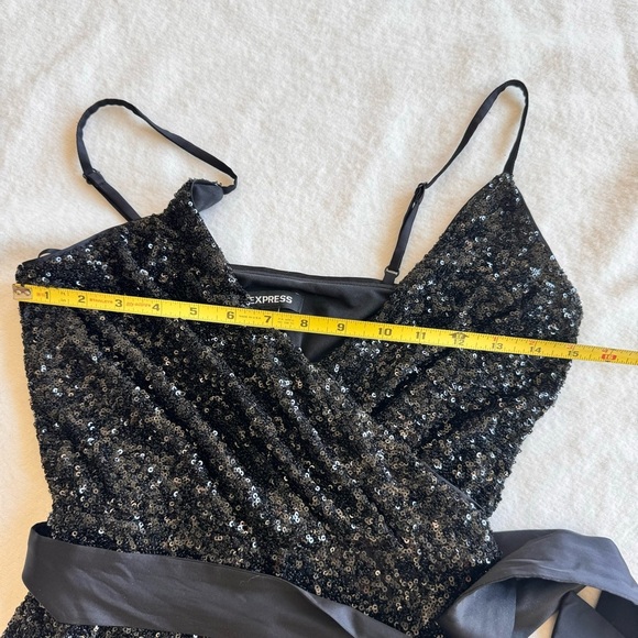 Express Sequin V-Neck Tie Waist Wide Leg Jumpsuit Size XS - Picture 11 of 11